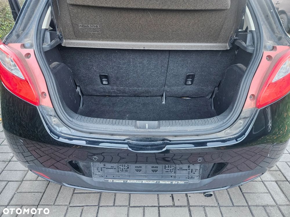 Mazda 2 - 11