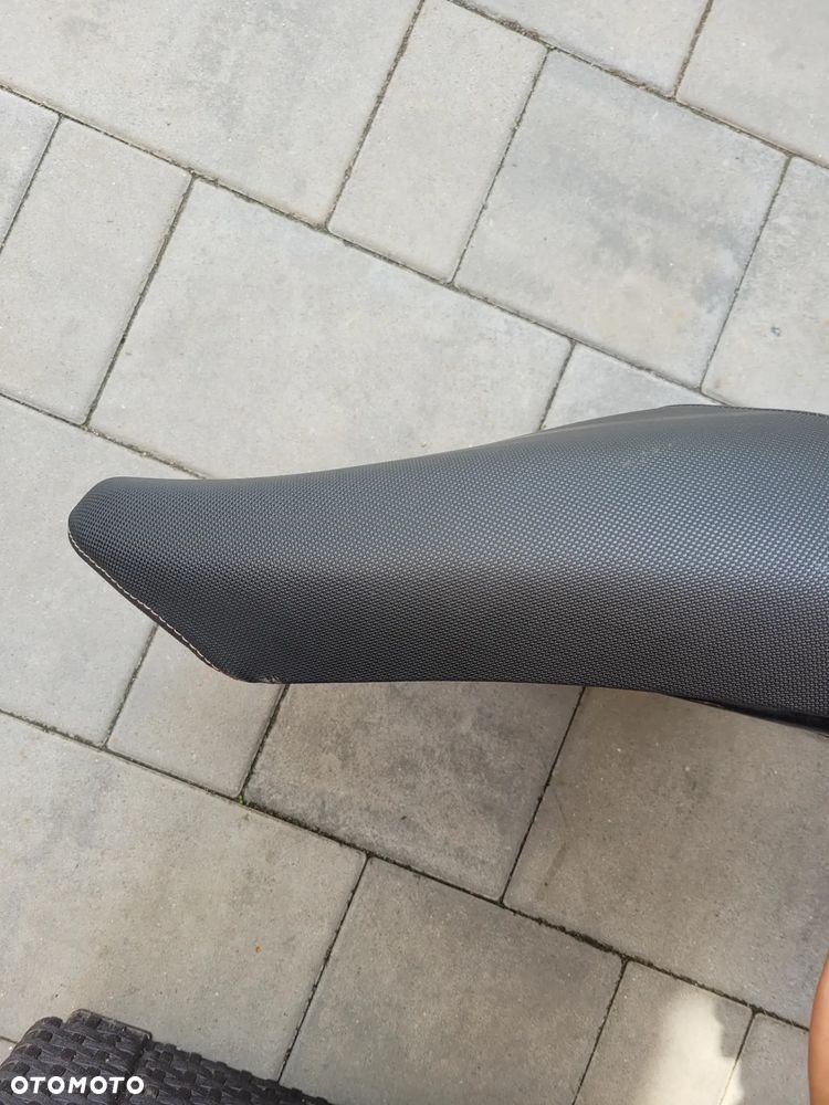 Kanapa, fotel, siedzenie Moto Guzzi Breva 750 - 12