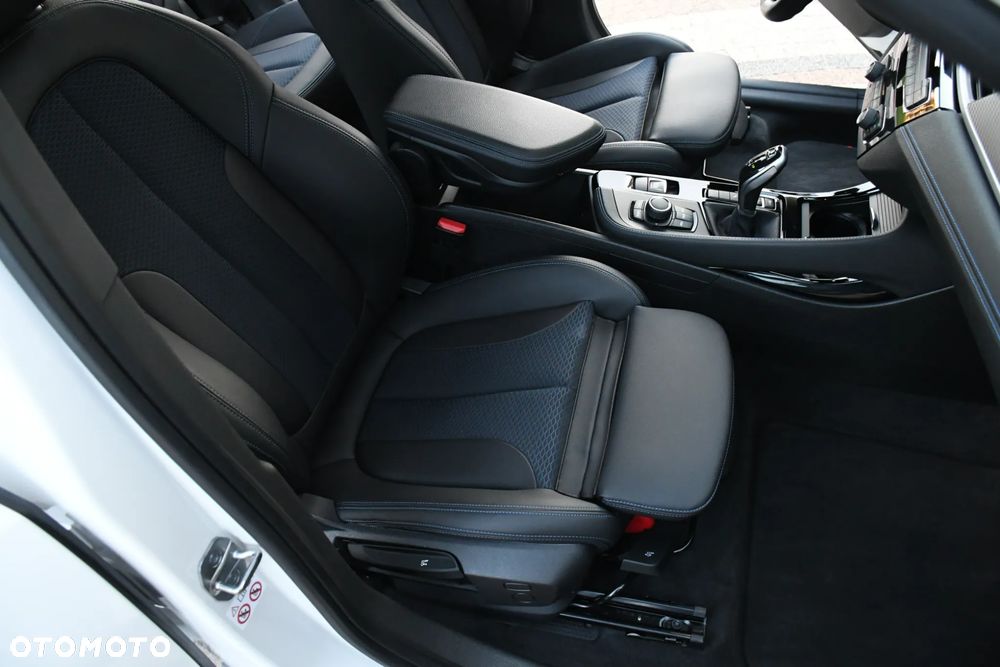 BMW X2 sDrive18i M Sport - 21