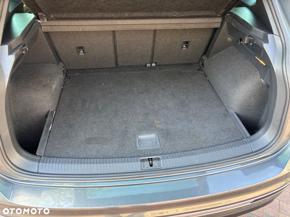 Volkswagen Tiguan 2.0 TDI SCR R-Line - 18