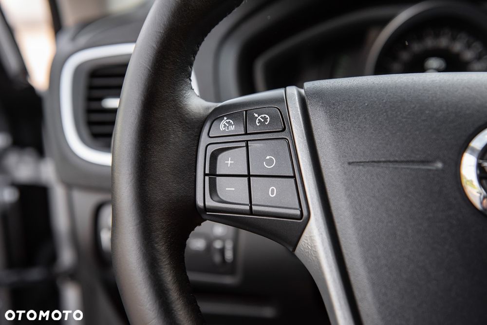 Volvo V40 D2 Kinetic - 20
