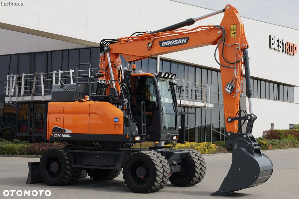 Doosan DX165W-5 - 1