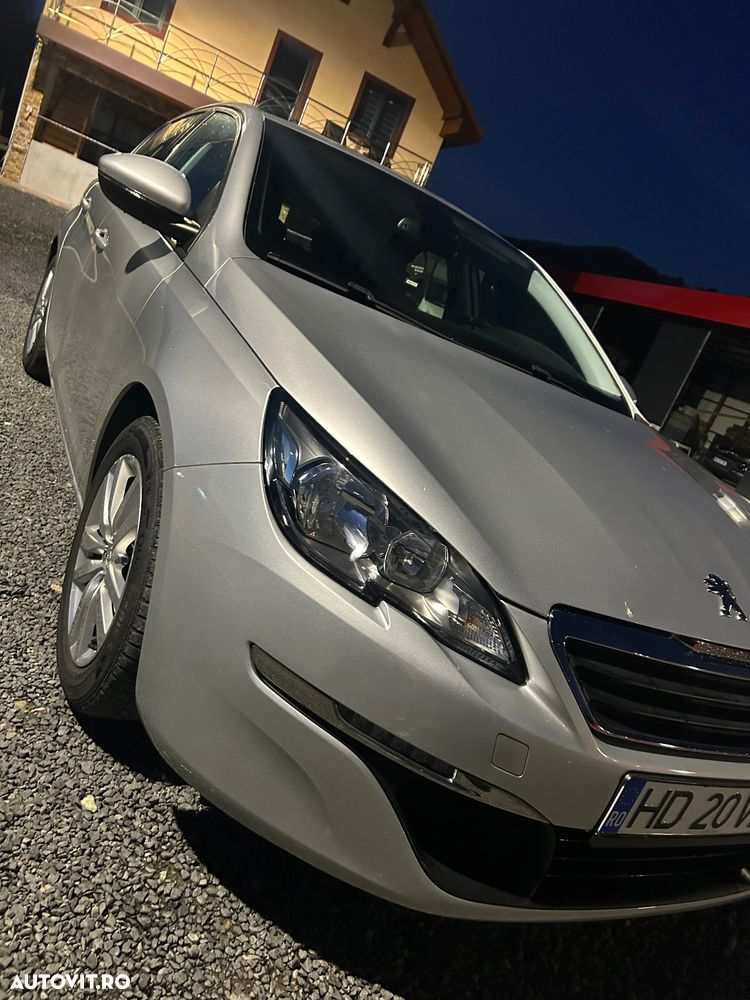 Peugeot 308 1.2 L PureTech Turbo Access - 25