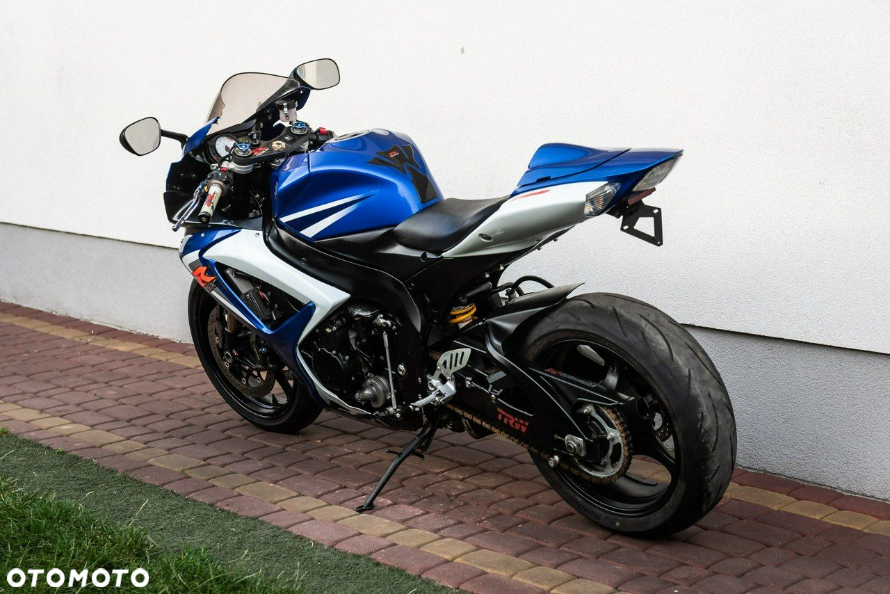 Suzuki GSX-R - 4