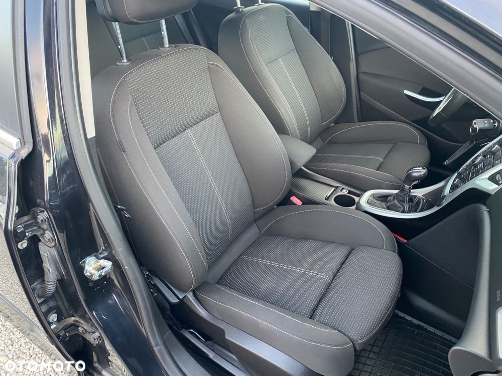 Opel Astra 1.4 Turbo Sport - 26