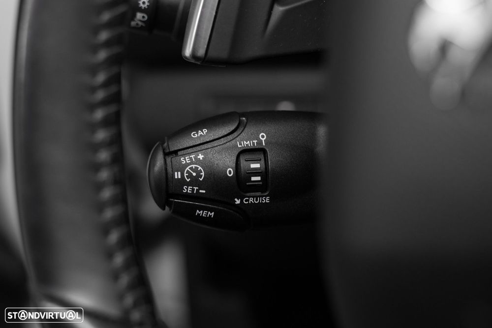 Peugeot 308 SW 1.5 BlueHDi Allure EAT8 - 30