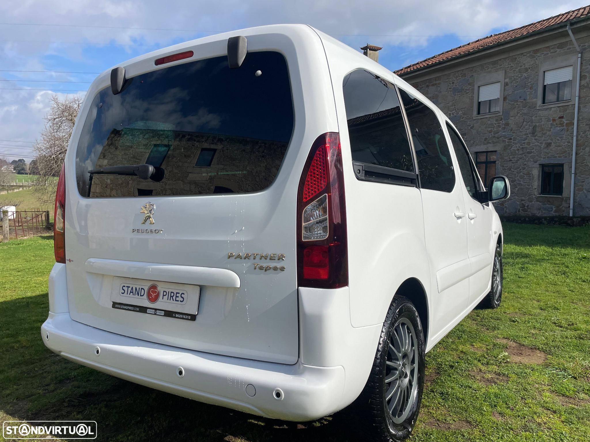 Peugeot Partner 1.6 BlueHDi Outdoor - 11