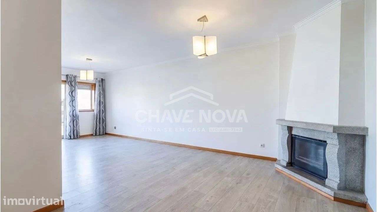 Apartamento T3 em Paços de Brandão c/ Elevador e Garagem - Grande imagem: 5/14