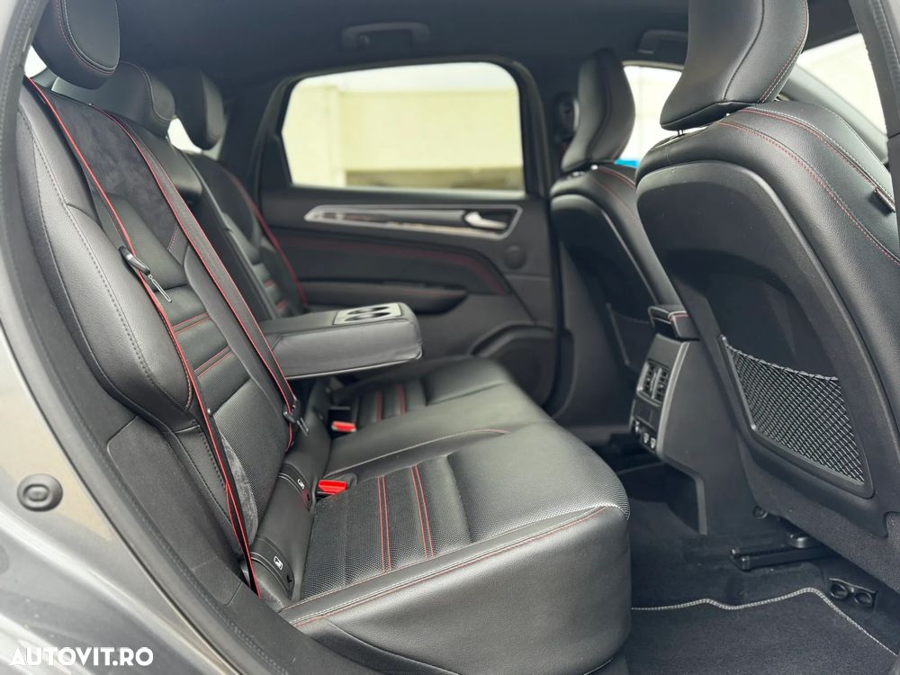 Renault Arkana E-TECH Hybrid RS Line - 15