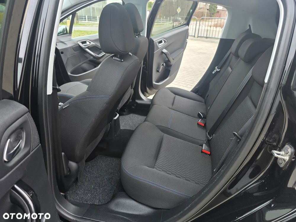 Peugeot 208 PureTech 82 Start & Stop Style - 23