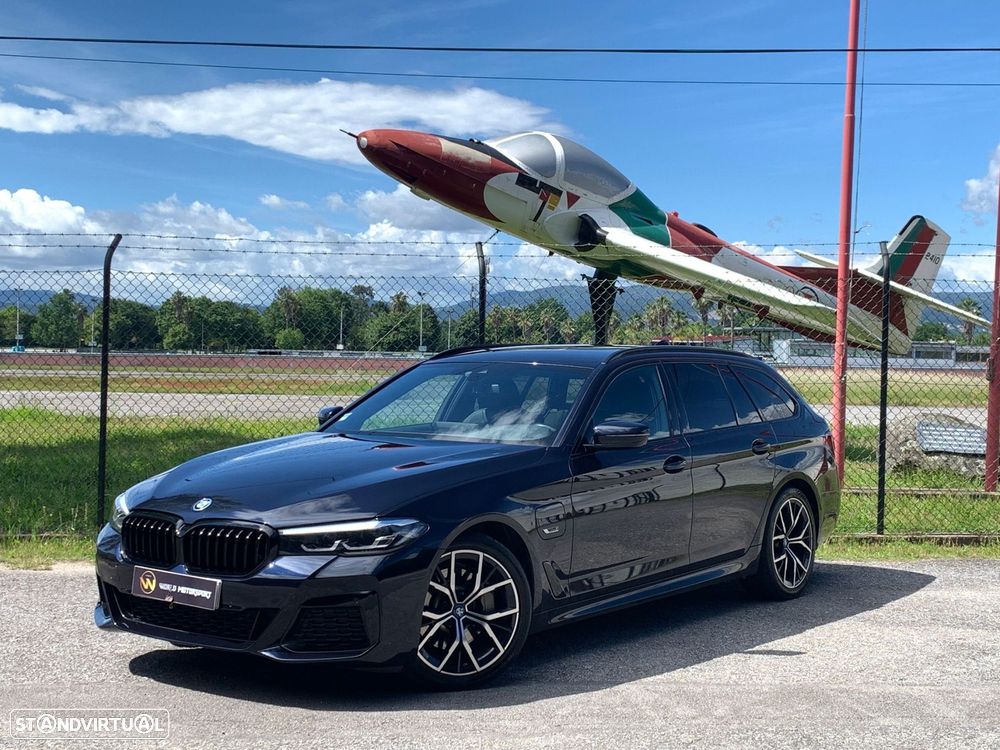 BMW 530 e Pack Desportivo M Pro - 1