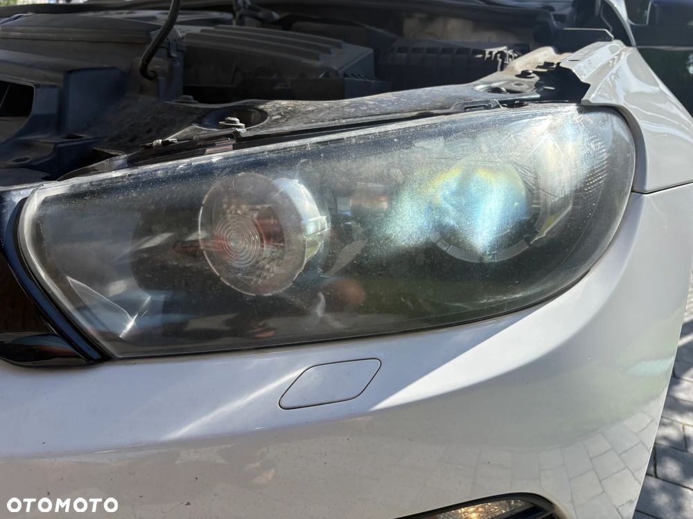 Volkswagen Scirocco 2.0 TDI DSG - 11