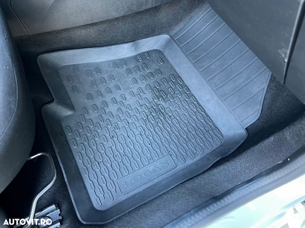 Dacia Logan TCe 90 Essential - 14