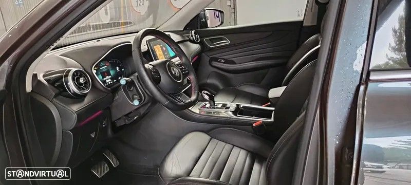 MG EHS 1.5 T-GDI Plug-in Hybrid Luxury - 16