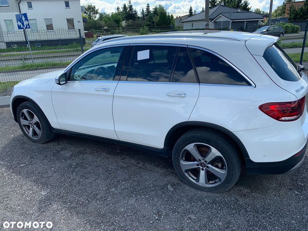 Mercedes-Benz GLC 300 4Matic 9G-TRONIC Edition Avantgarde - 8