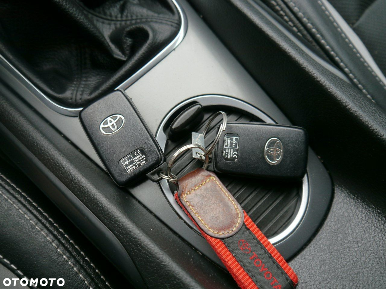 Toyota Avensis Touring Sports 2.0 D-4D Comfort - 34