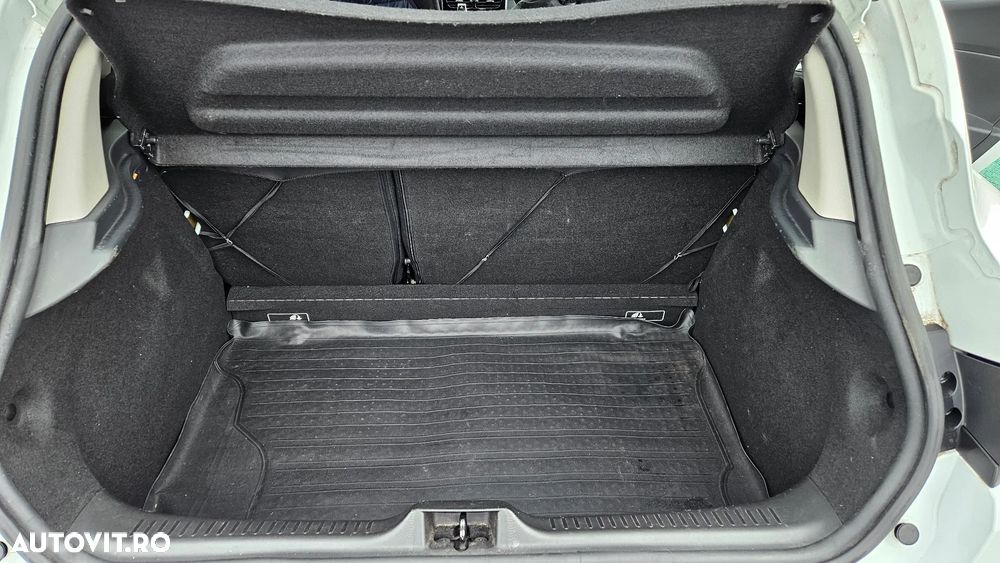 Renault Clio 1.2 16V Expression - 8