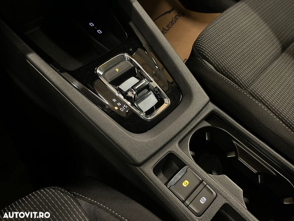 Skoda Octavia 2.0 TDI ELEGANCE DSG - 23