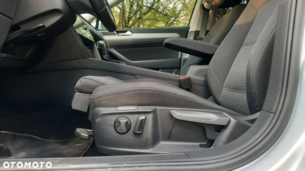 Volkswagen Passat 1.5 TSI EVO Business DSG - 27