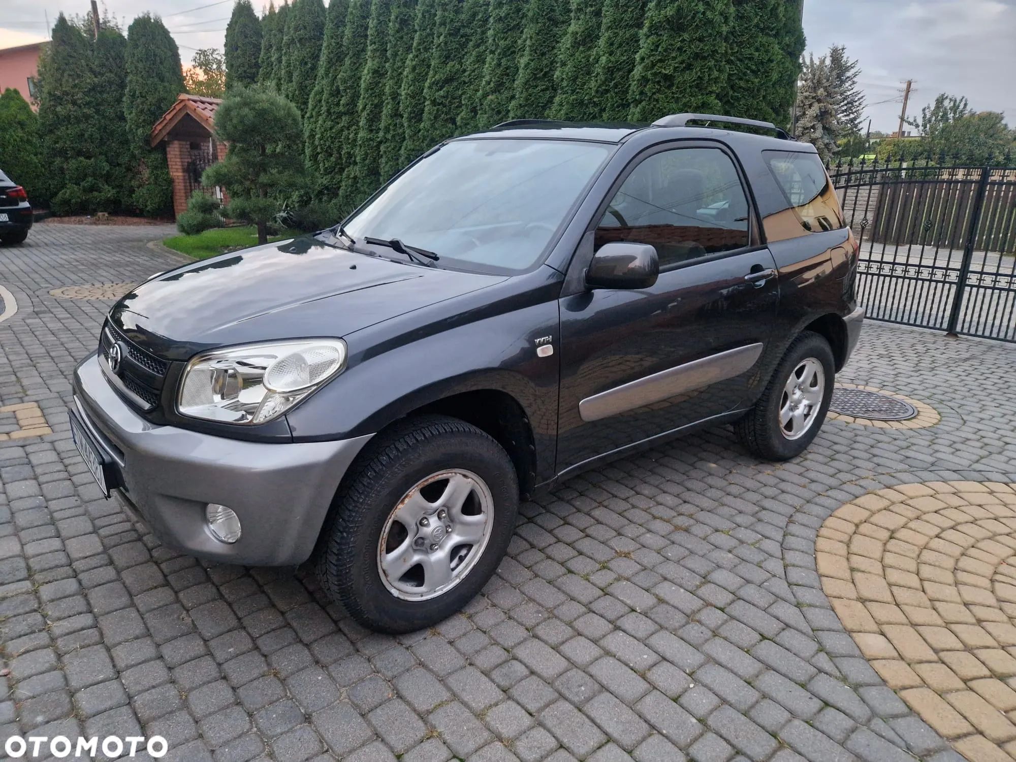 Toyota RAV4 2.0 VVT-i Sol - 1