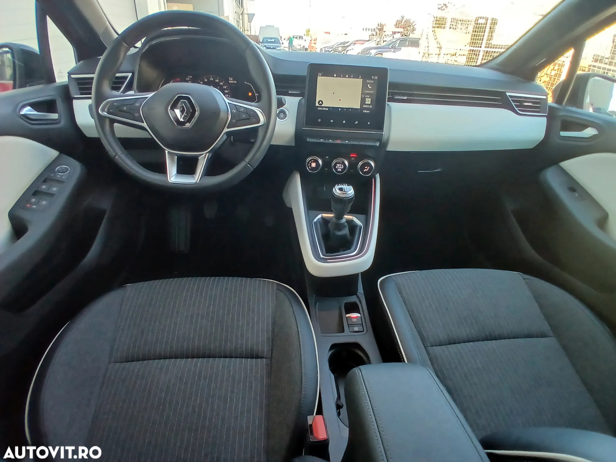 Renault Clio V TCe 90 Techno - 15
