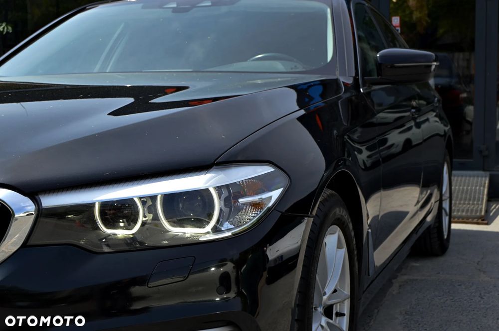 BMW Seria 5 518d - 7