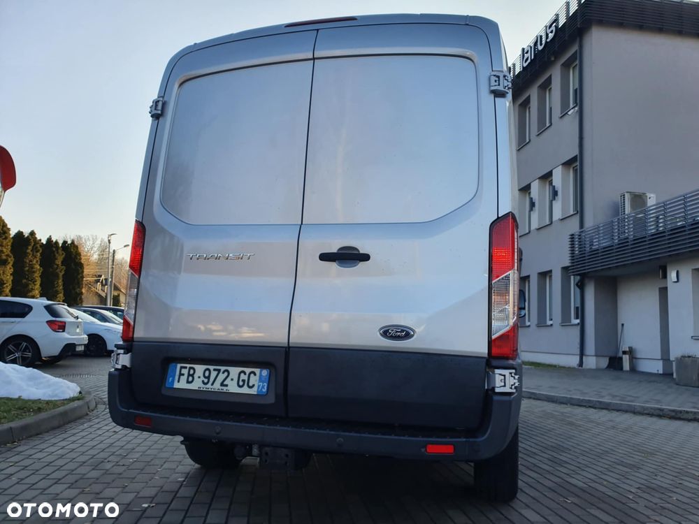Ford Transit - 18