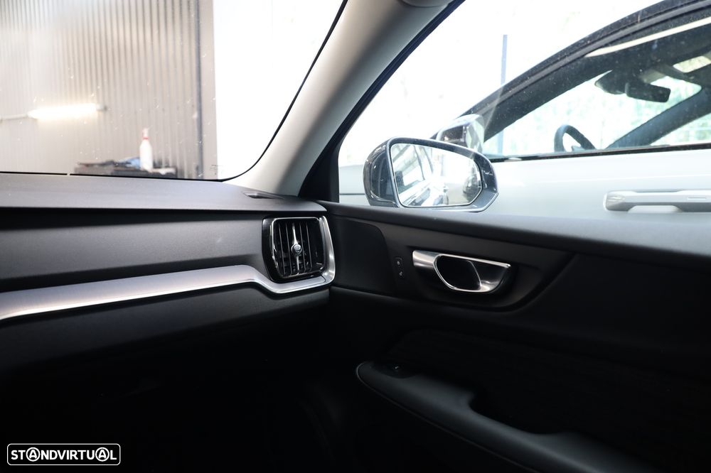 Volvo V60 2.0 T6 AWD TE Core - 20