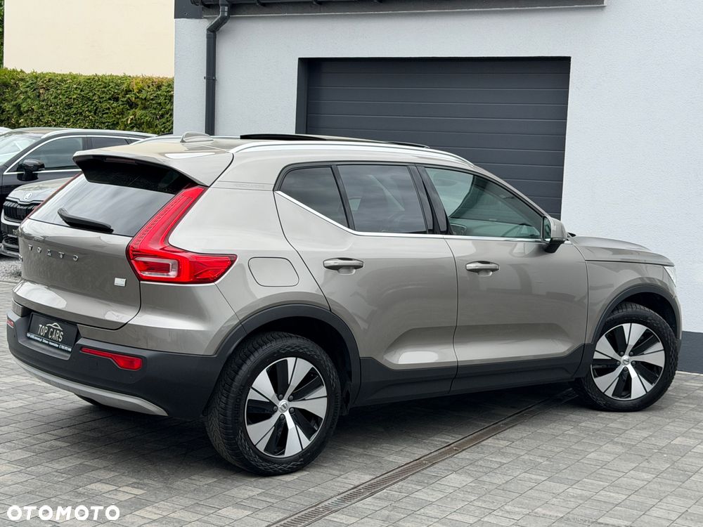 Volvo XC 40 - 32