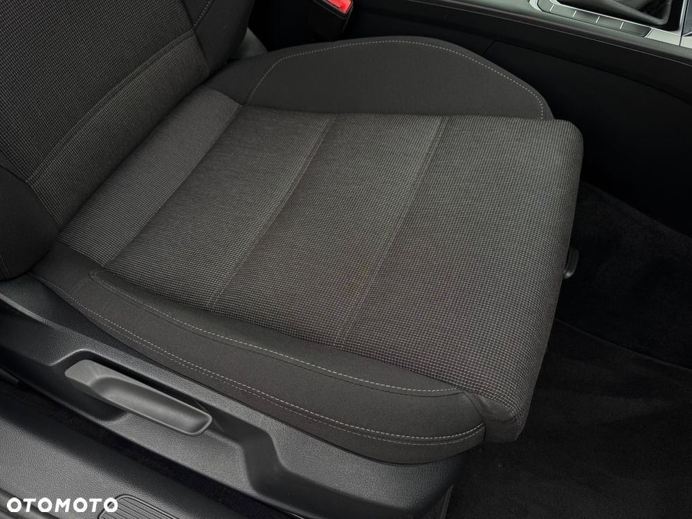 Volkswagen Passat Variant 1.5 TSI OPF DSG Comfortline - 28