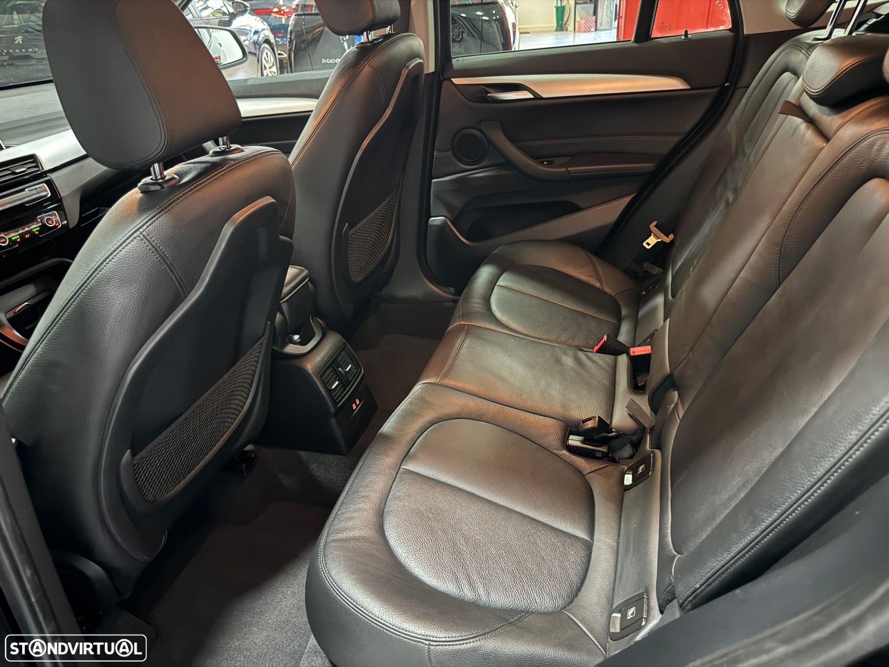 BMW X1 16 d sDrive Advantage - 41