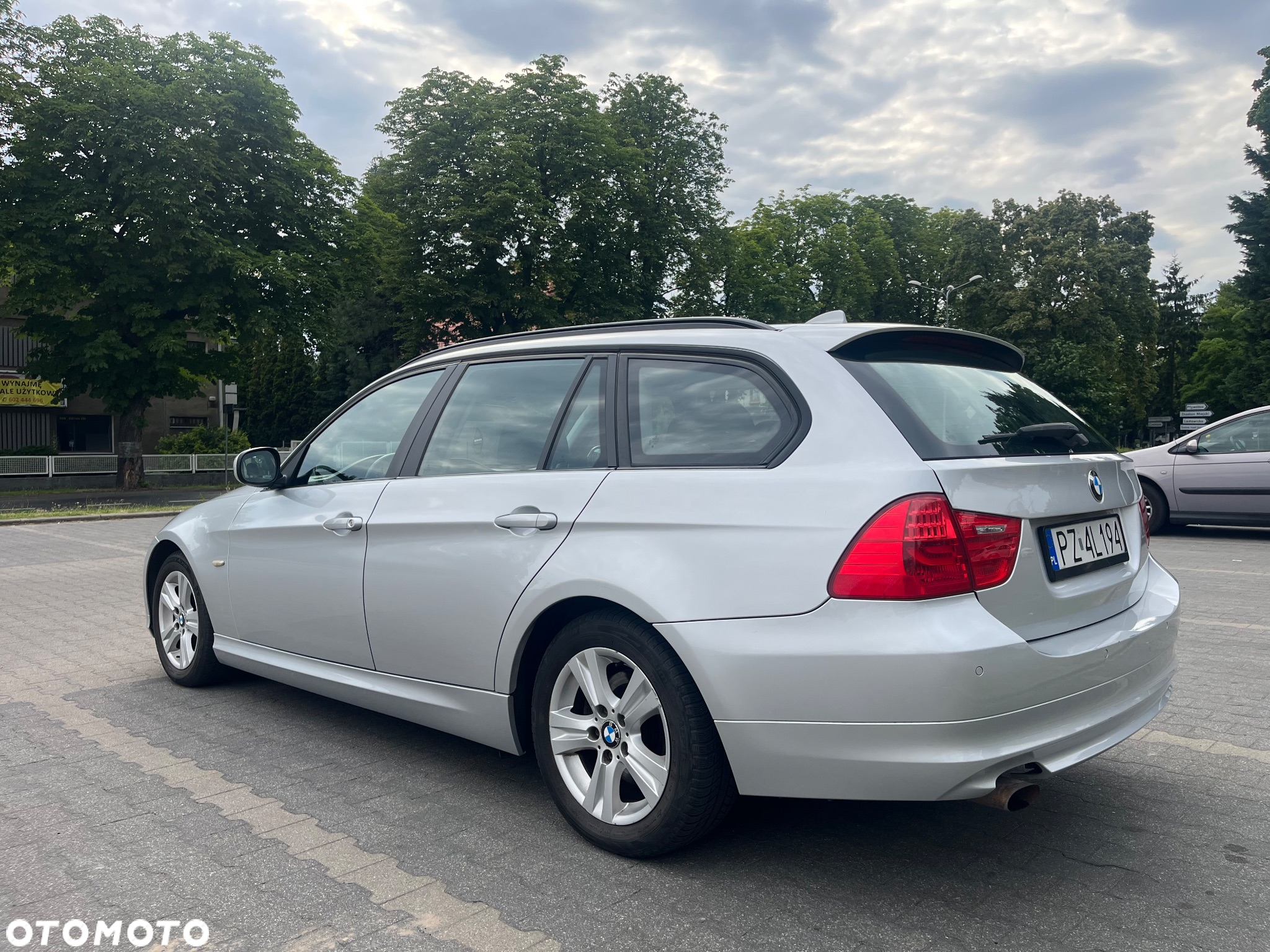 BMW Seria 3 318i - 3