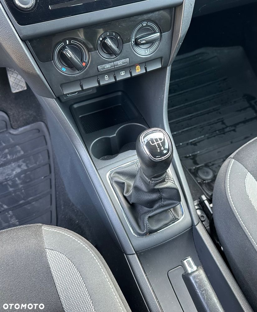 Skoda RAPID 1.0 TSI Ambition - 20