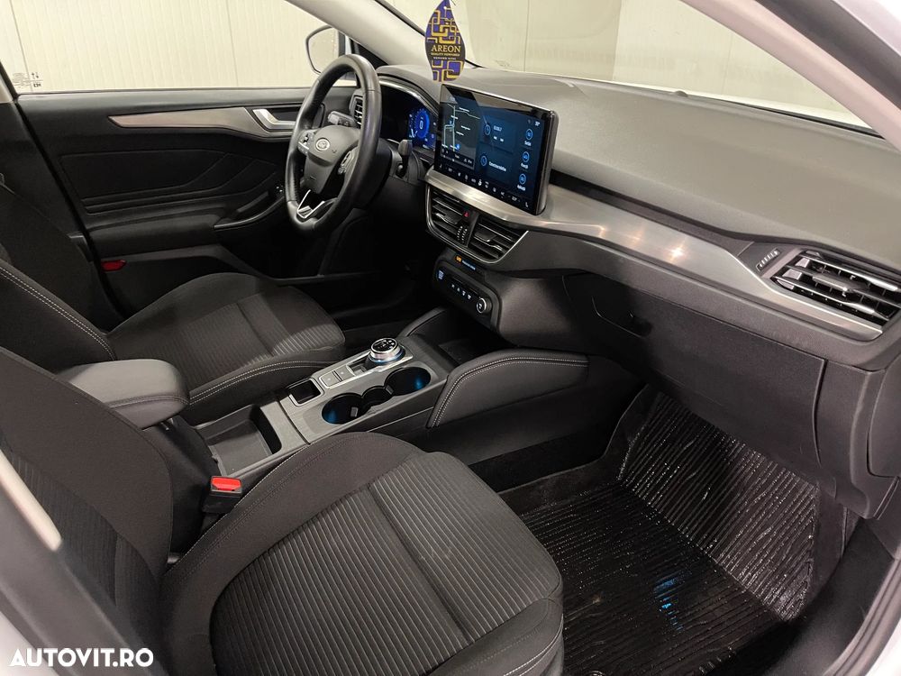 Ford Focus 1.5 EcoBlue 8AT Titanium - 11