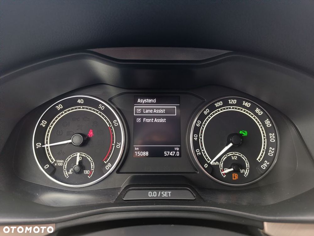 Skoda Kamiq 1.0 TSI Ambition DSG - 27