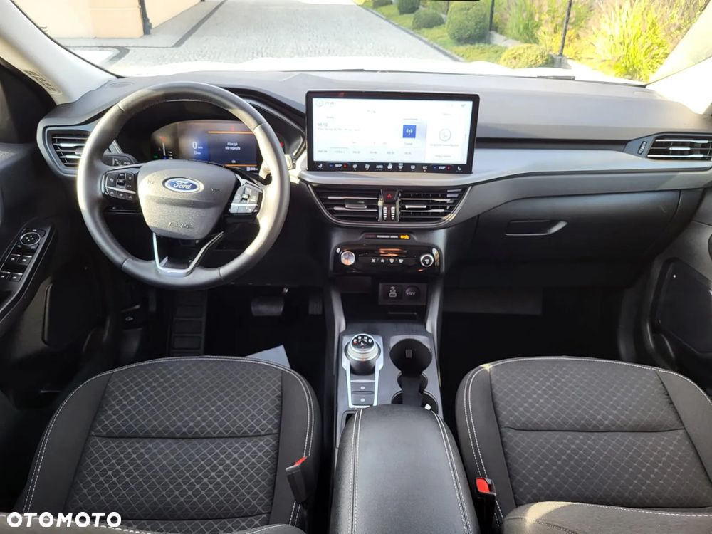Ford Kuga - 4