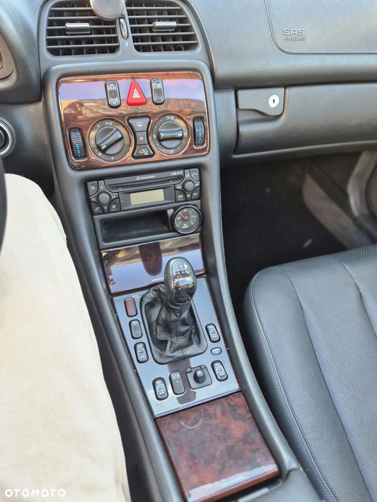 Mercedes-Benz CLK - 11