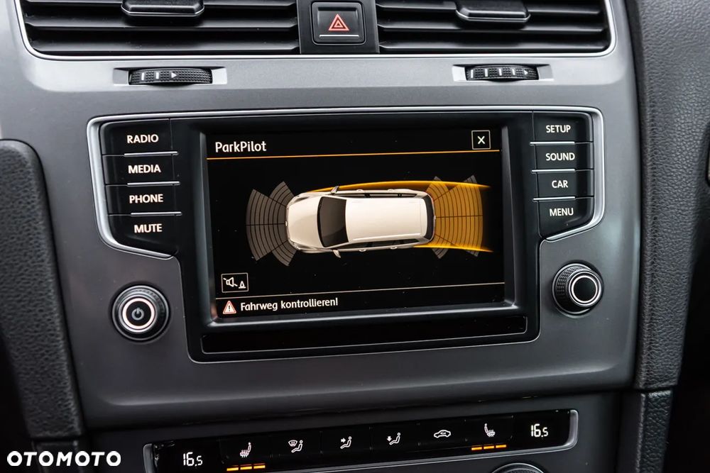 Volkswagen Golf Variant 1.6 TDI BlueMotion Technology Allstar - 19