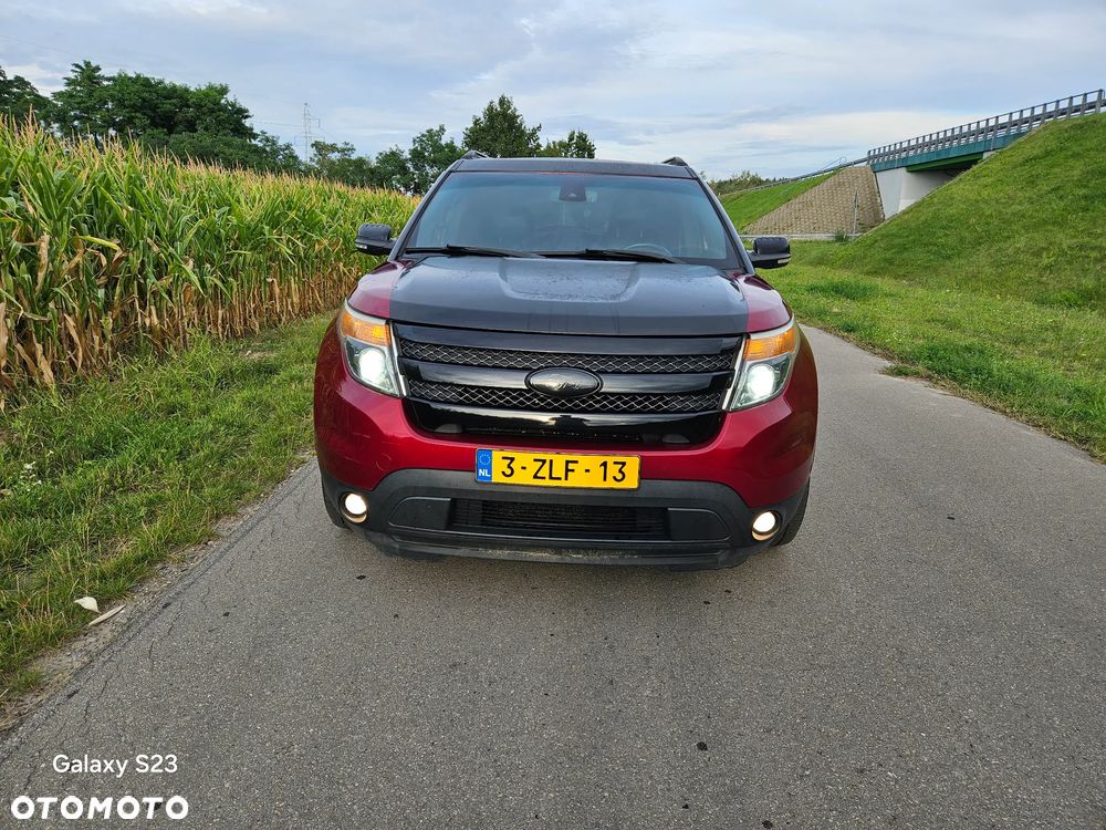 Ford Explorer - 3