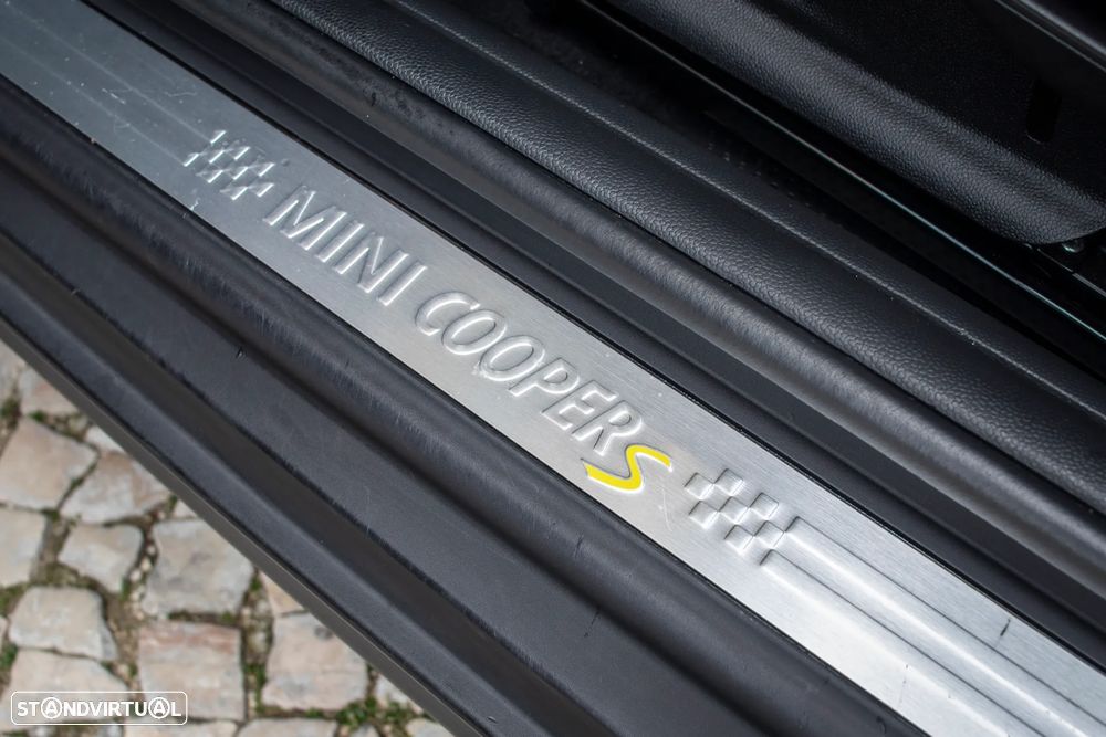 MINI 3 Portas Cooper SE - 9