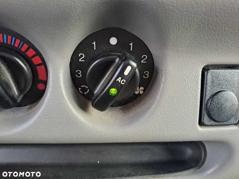 Ford Transit - 22