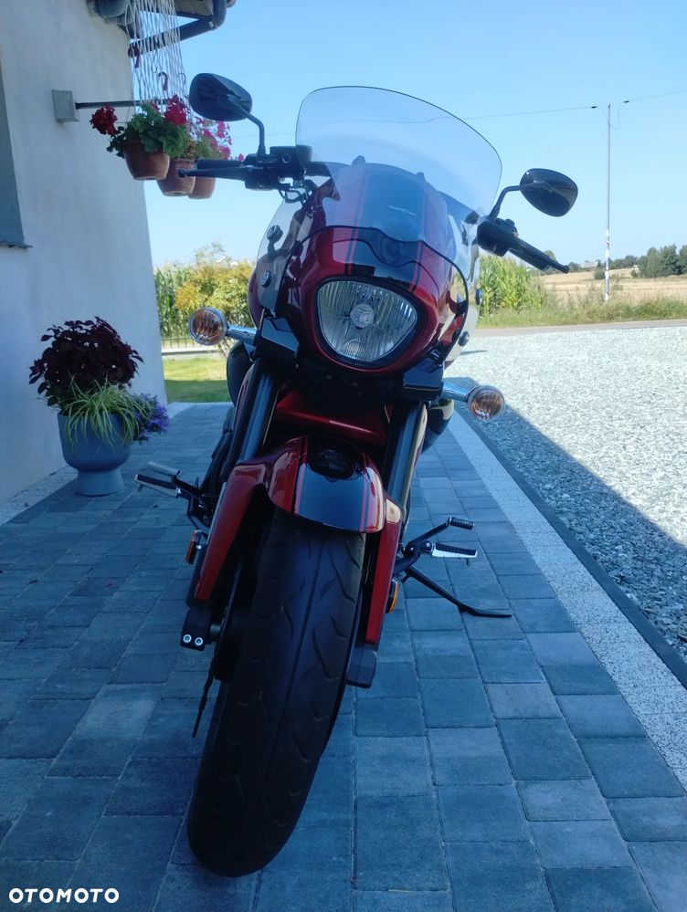 Suzuki Boulevard - 11