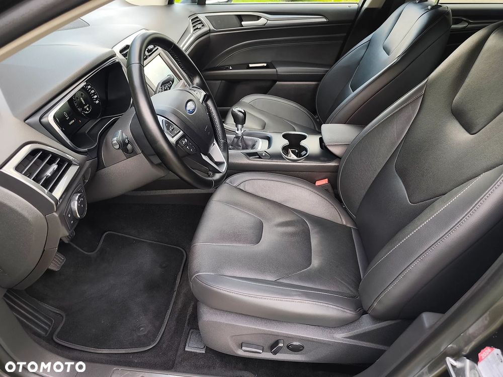 Ford Mondeo 2.0 EcoBlue Executive - 13