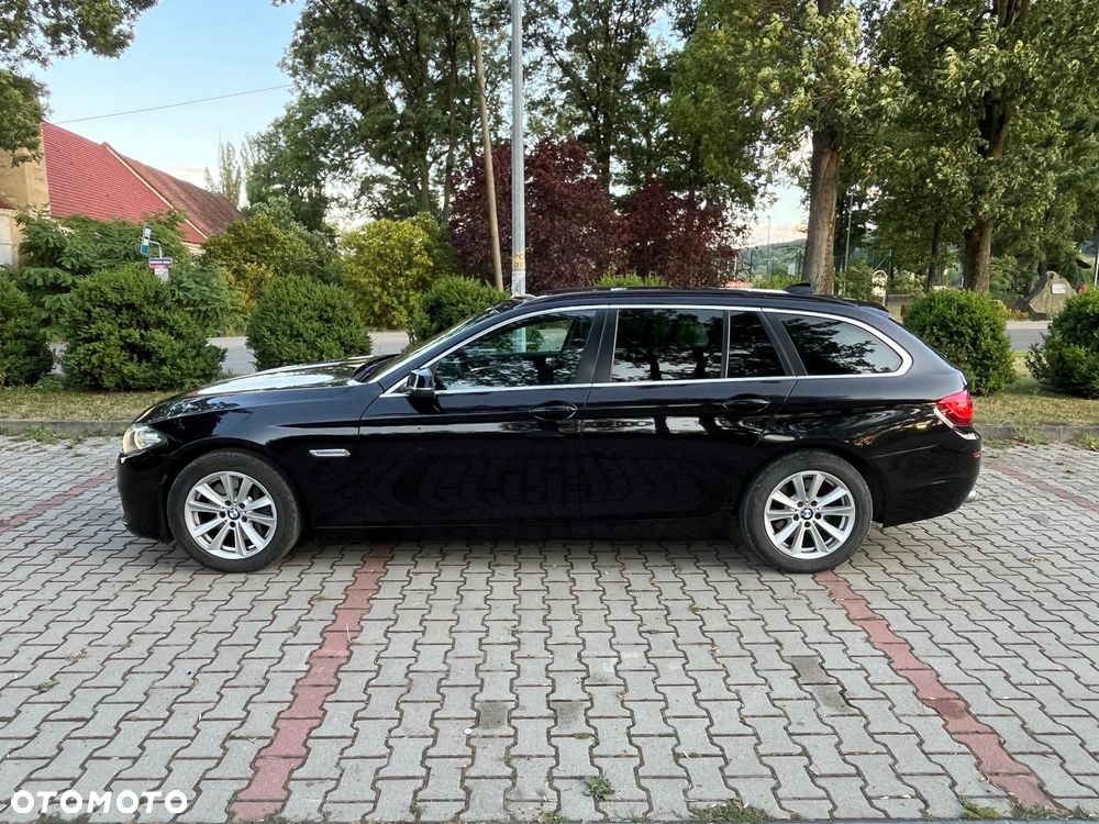 BMW Seria 5 525d Luxury Line - 3