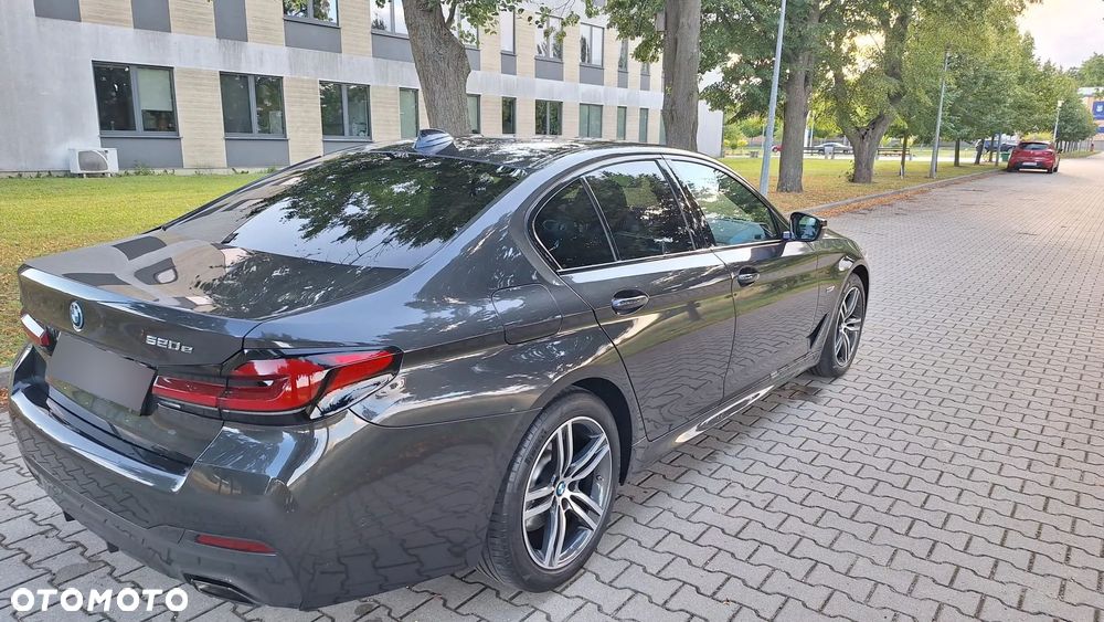 BMW Seria 5 520e M Sport sport - 12