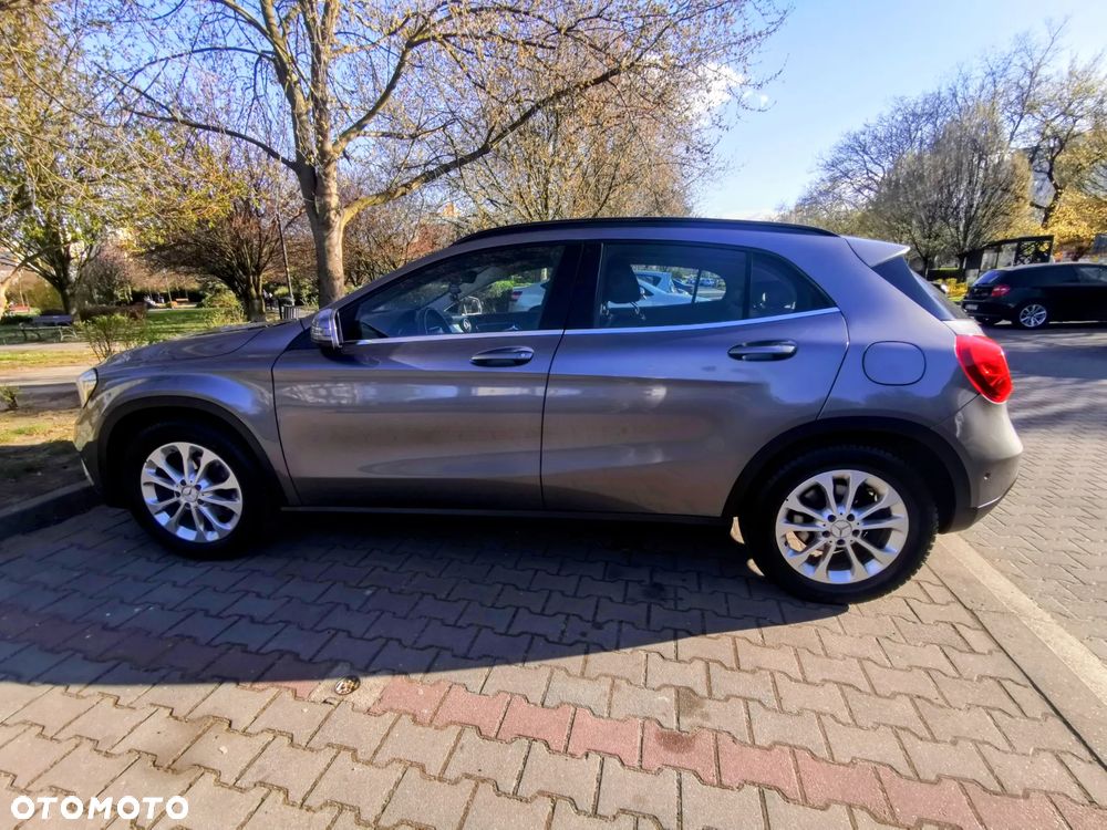 Mercedes-Benz GLA - 1