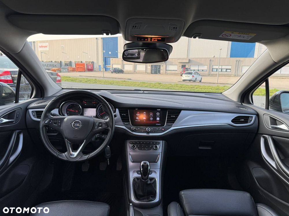 Opel Astra 1.6 CDTI Sport - 12