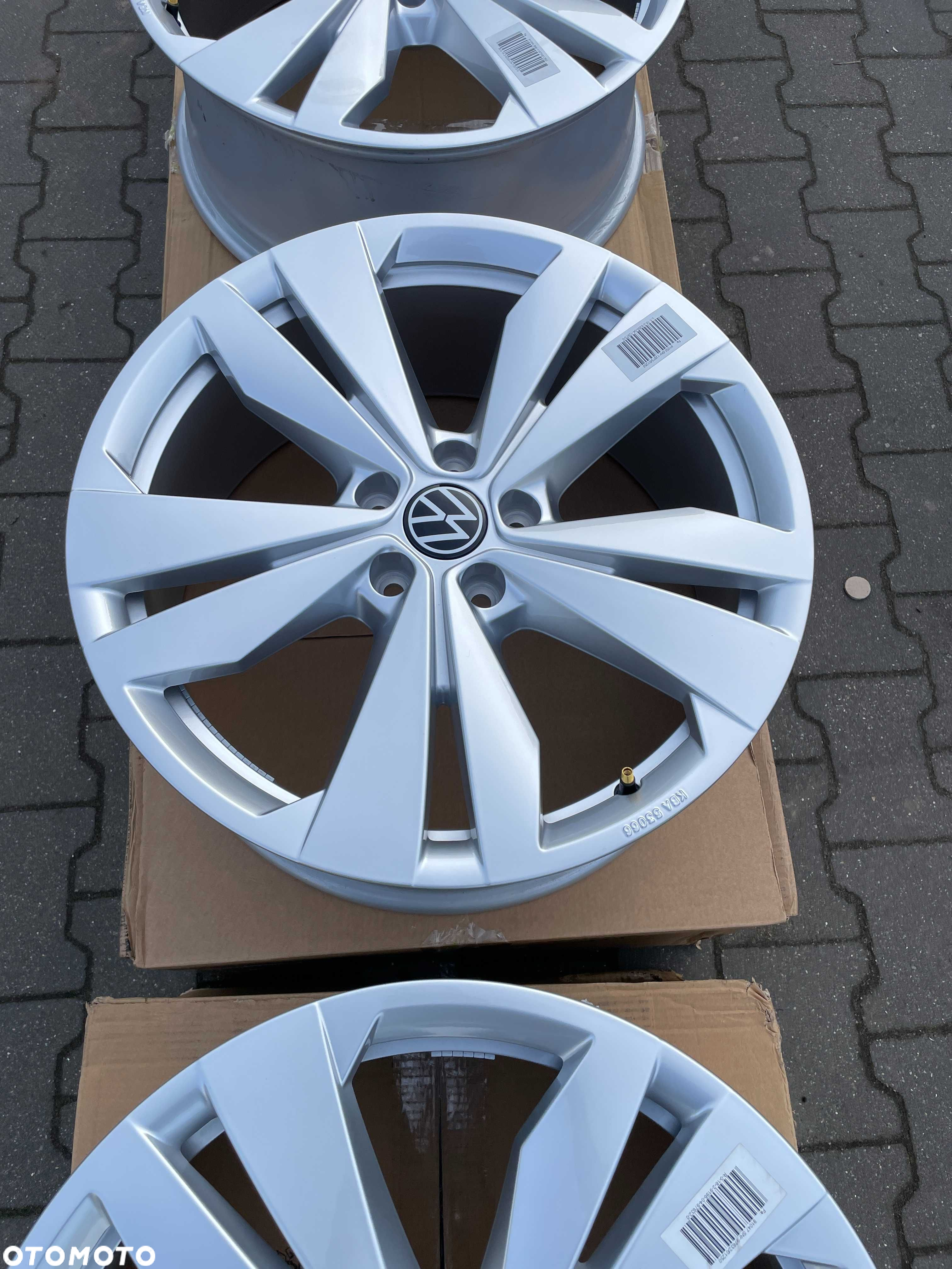 Okazja oryginalne felgi VW ID4 Passat ARTEON 5x112 8x19 ET45 57.1 NOWE - 3