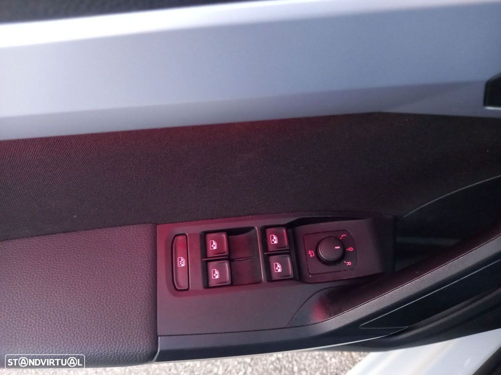 SEAT Ibiza 1.0 TSI FR - 11