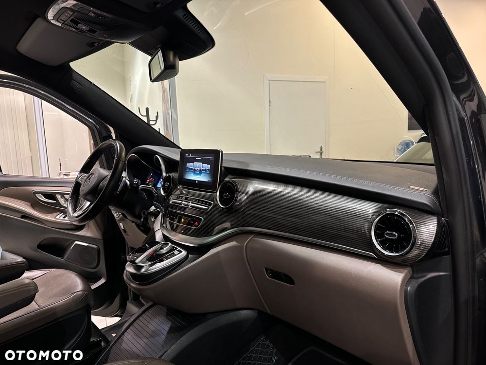 Mercedes-Benz Klasa V 300 d 4-Matic Exclusive 9G-Tronic (d³ugi) - 36